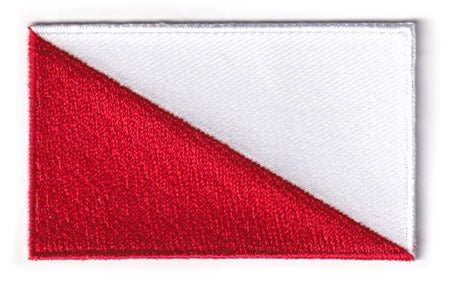 Utrecht flag patch, 6.5 x 4 cm, red and white design.