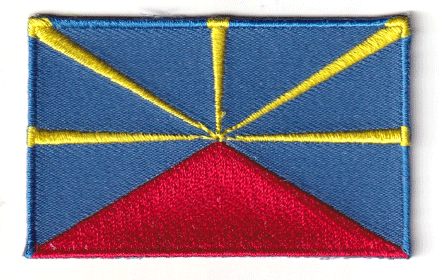 Réunion flag patch, 6.5 x 4 cm, blue and red with yellow lines.